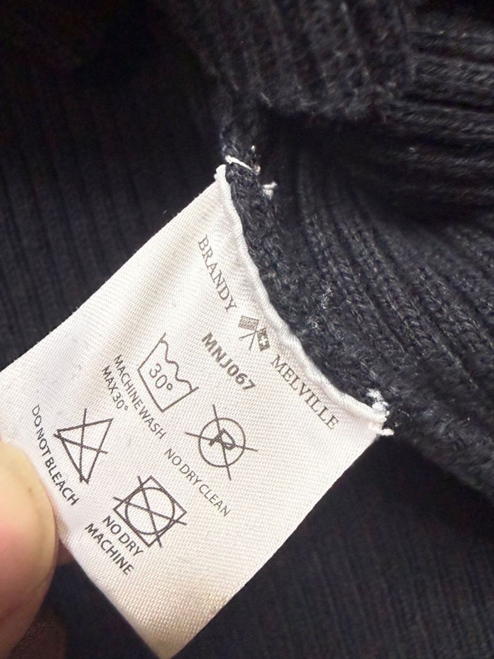 Brandy Melville T Shirt Women's Size M Black Long Sleeve Stretch Baby Doll Crop - Picture 6 of 6